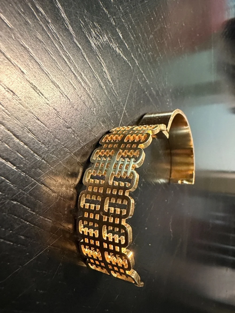 Gold-Tone Women's Fashion Smart Bracelet anti tarnish opens